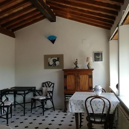 Mansarda Panoramica: Solarium with Historic Sarteano Views Apartment Exterior photo